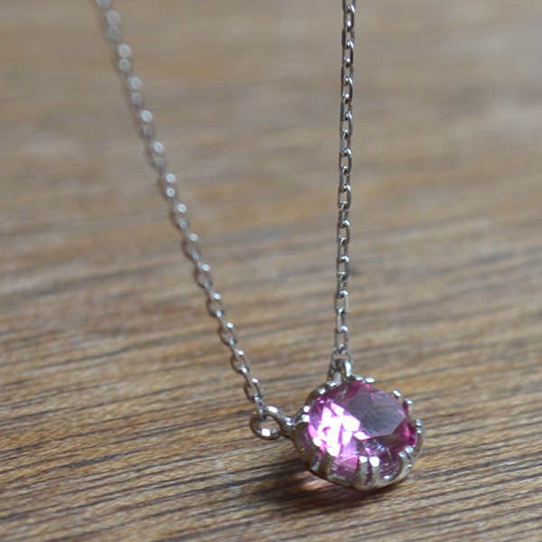 pink sapphire. 641